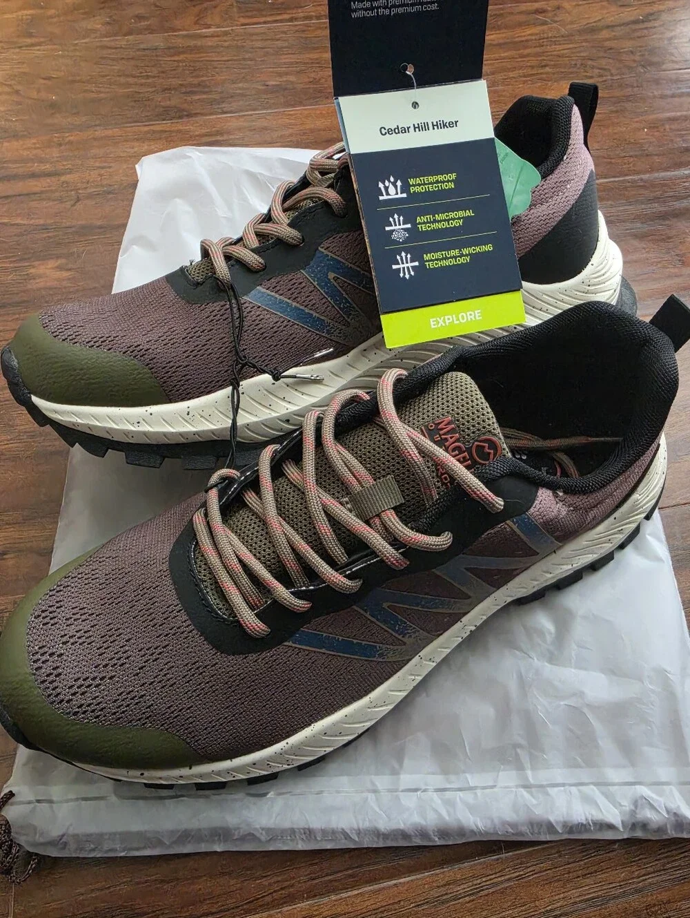 Magellan Outdoors Men's Pro Explore Cedar Hill Hiking Shoes - Size 9.5